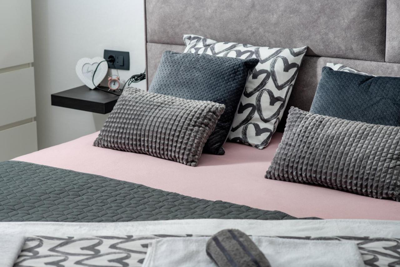 Amare Apartments Bobovisca Ngoại thất bức ảnh